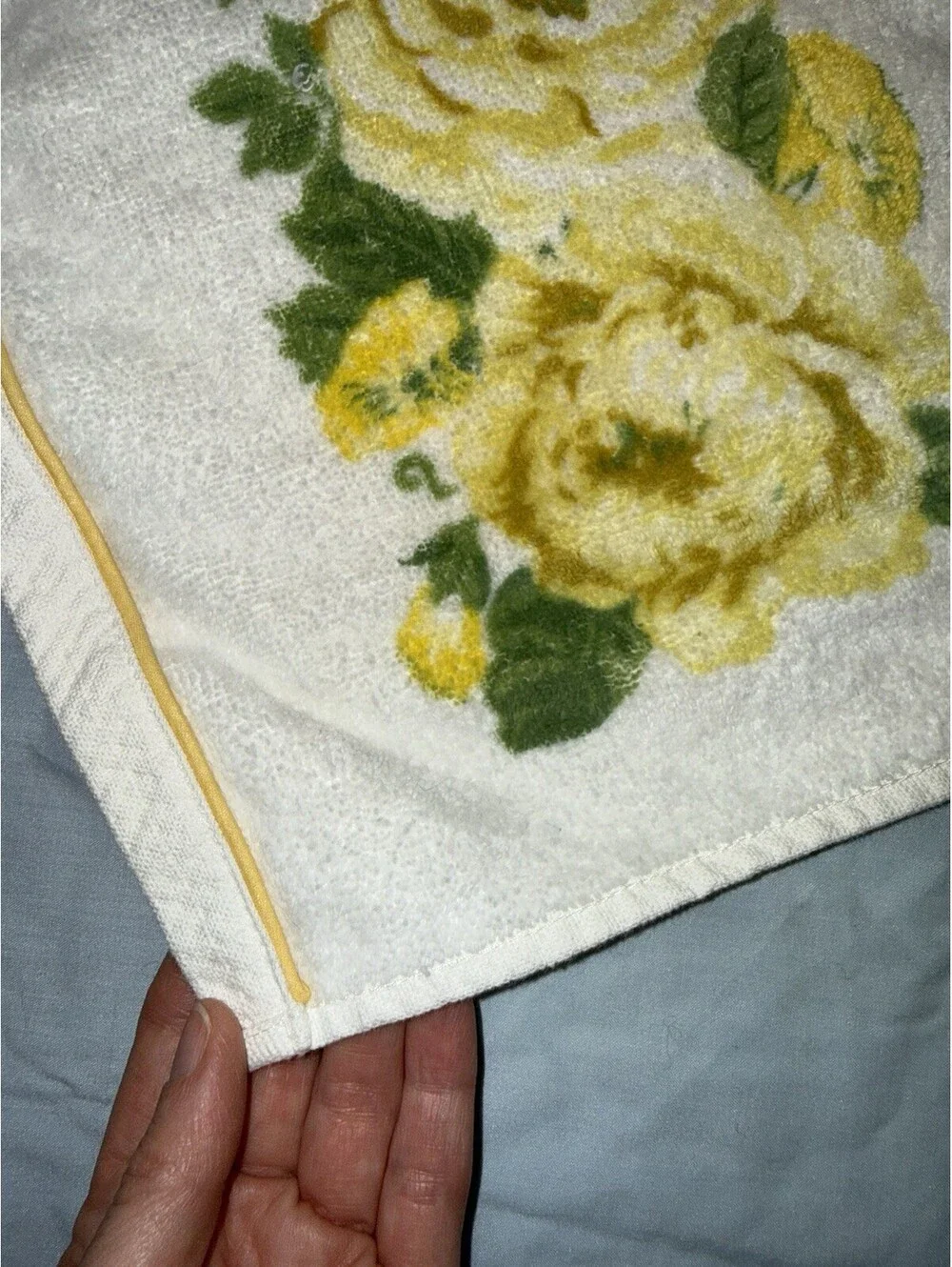 Vintage Laura Ashley Brighton Rose Bath Towel 1990s Yellow Roses Cottage Y2K